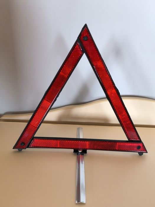 Знак аварийной остановки.