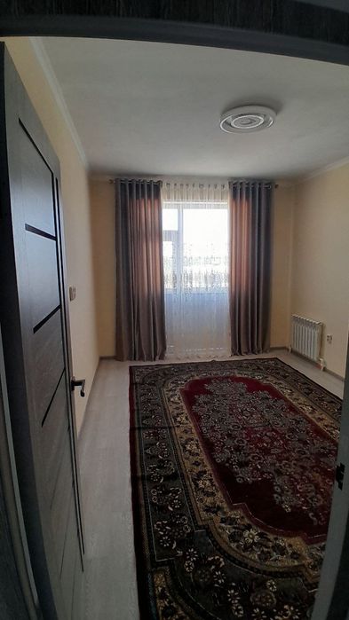 Сдаётся 1 комнатная ! Чирчик 2 микрорайон