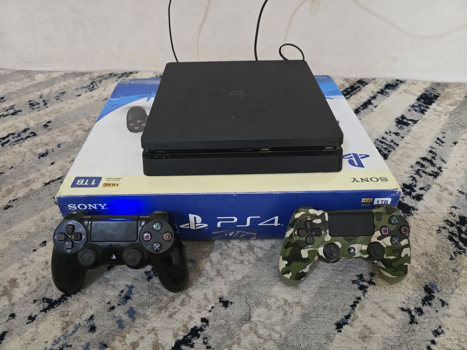 Playstation 4. 1-TB