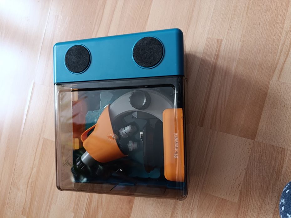Microscop jucărie