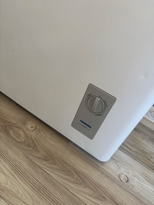 Морозильный лар Midea