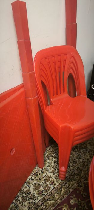 стул ва стол пластмассовый