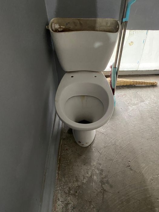 Унитаз продам б/у