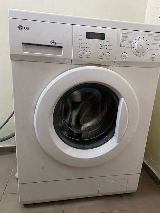 Продам б/у стиральную машинку