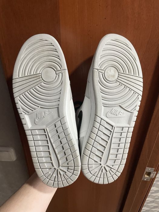 Продам кроссовки Jordan