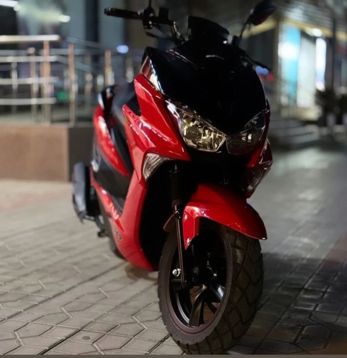 Sukuter moto bezinli