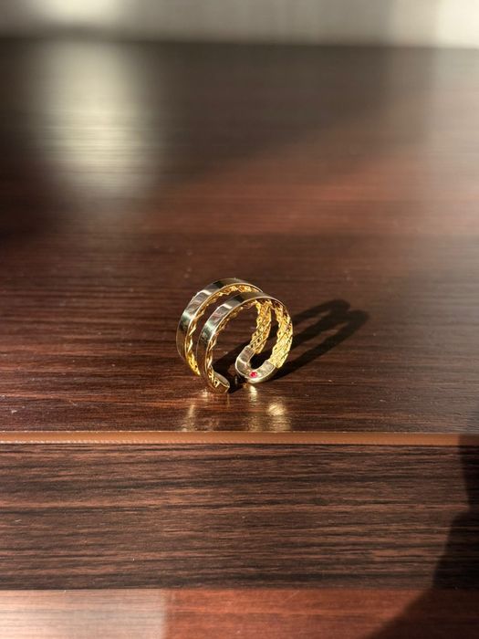 Продам золотое кольцо от Роберто Коин оригинал