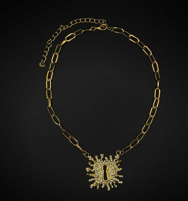 Луксозни обеци Dior Моля разгледайте и другите предложения