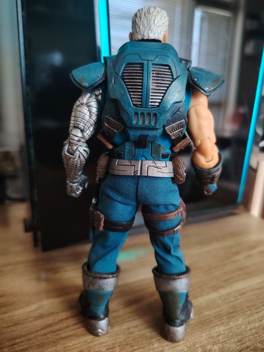 Mezco Toys One:12 Collective Cable