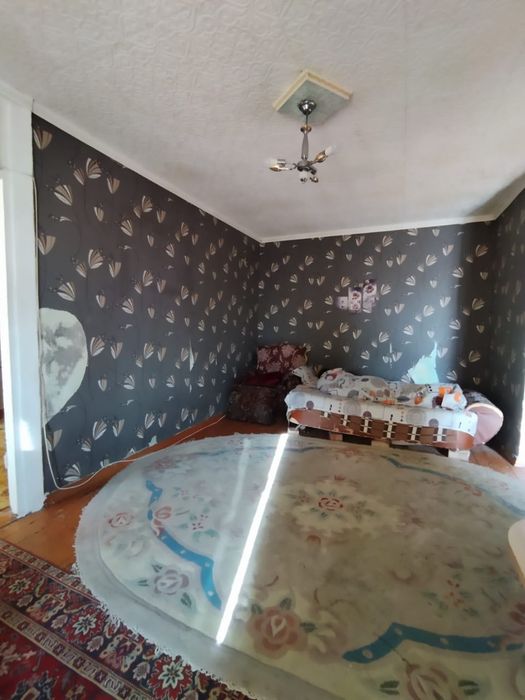 Продается 2х комнатная квартира в городе.