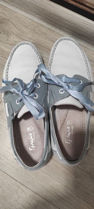 Дамски обувки естествена кожа