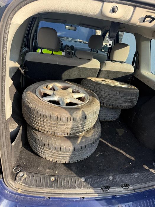 Dacia Logan  1.4 MPI  An:2009