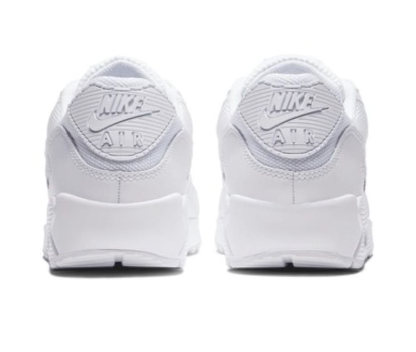 кроссовки Nike белые