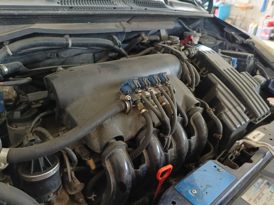 Продавам Хонда джаз 1, 4 бензин на части