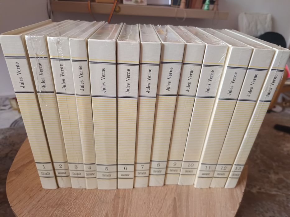 Colecția de cărți Jules Verne 13 volume