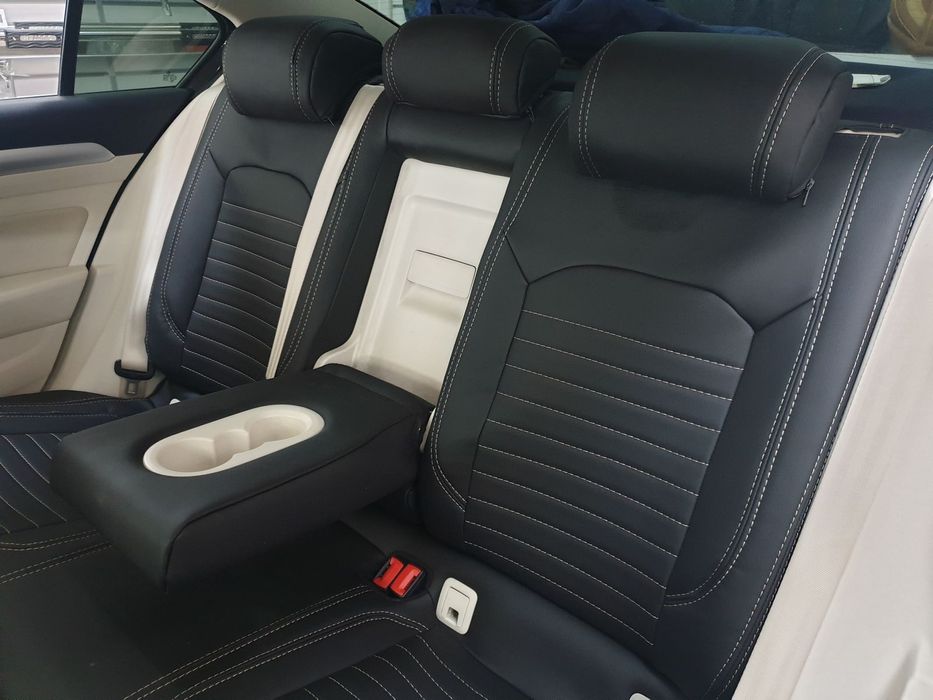 Huse auto dedicate  passat b8