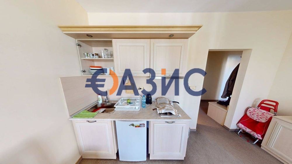 Продава се Тристаен апартамент в к.к. Слънчев бряг - 89 кв.м за 745 €/кв.м - Снимка #4