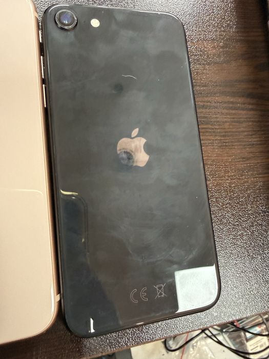 Iphone 8 64gb зарядно кабел