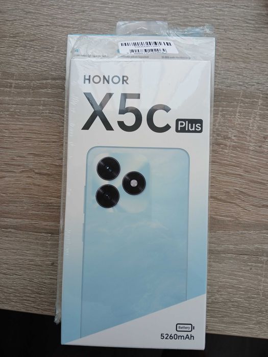 GSM HONOR X5c Plus + Добълнителна външна батерия. Чисто нови