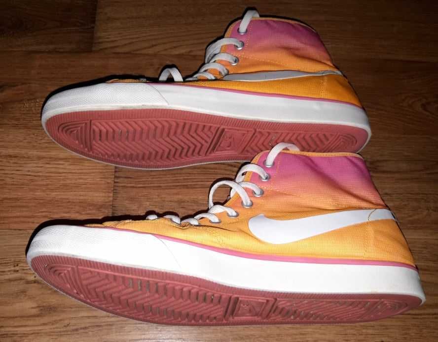 Лимитирана серия кецове Nike 39 номер