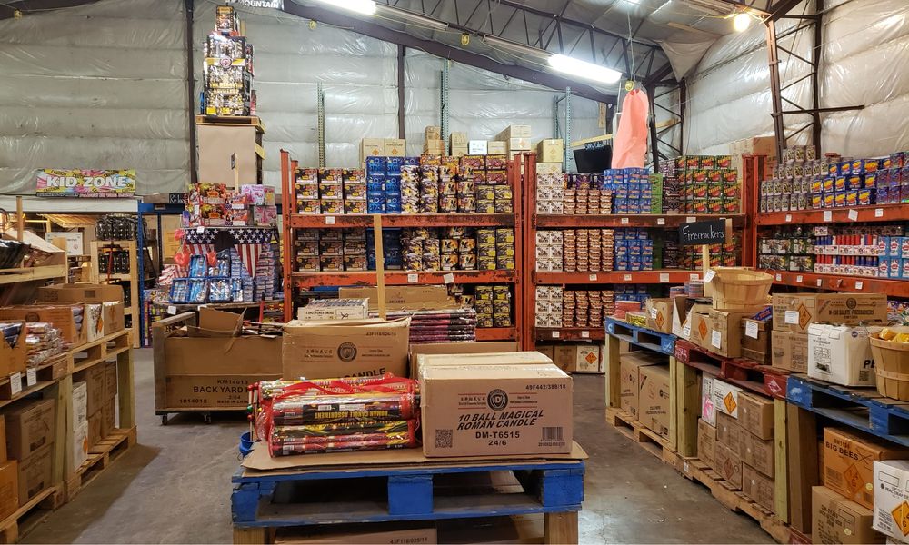 Салюты • Фейрверки • Петарды