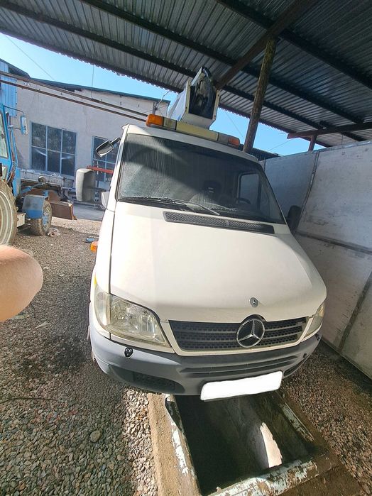Mersedes-Benz Sprinter 208 D