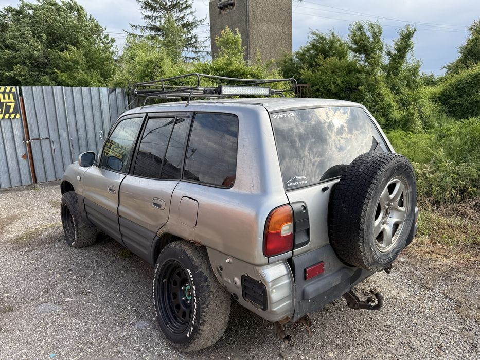 Toyota Rav4 на части