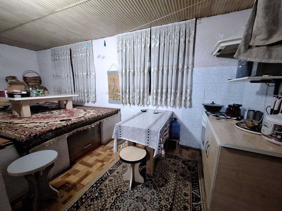 Продается 4 комнатная квартира на 4 этаже в 4 этажке Нихи 36000$