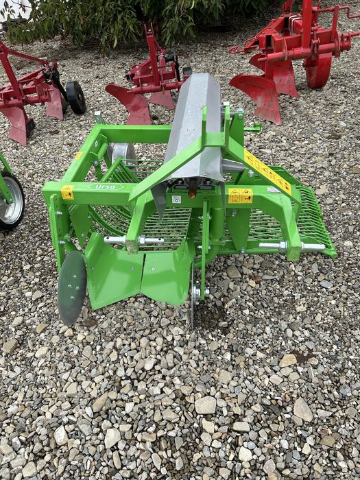 Mașina scos cartofi Bomet 1 rand . Desc Laterala