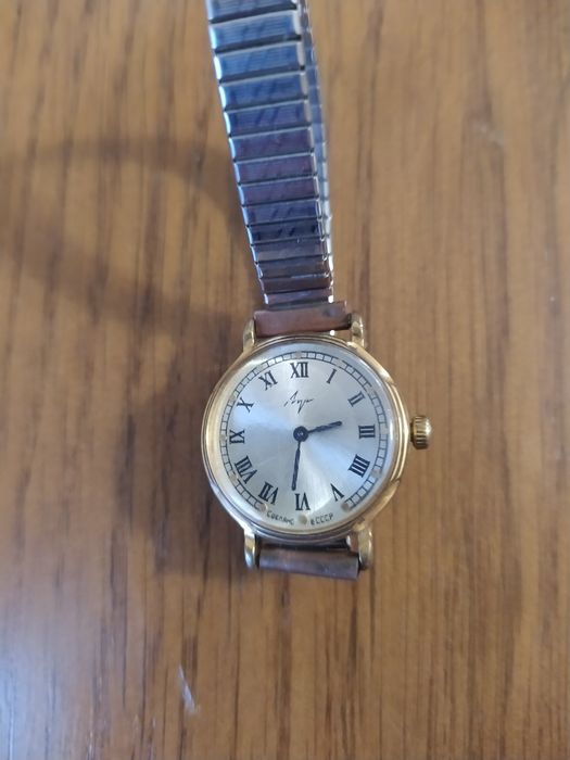 Советские наручные мужские и женские  часы