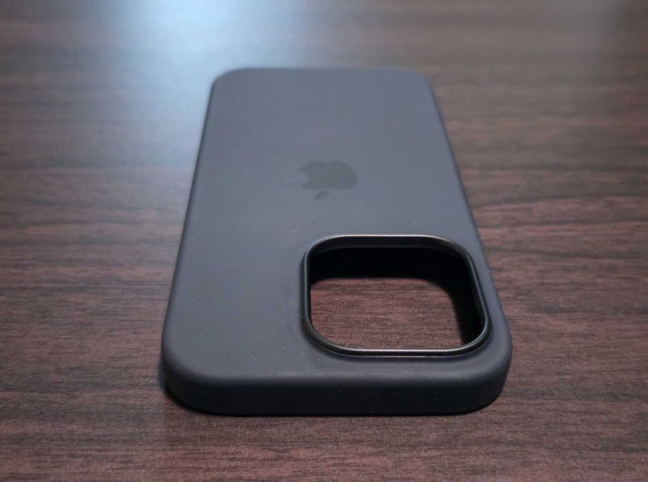 Husa silicon originala Apple Silicone Case Magsafe iPhone 14 Pro