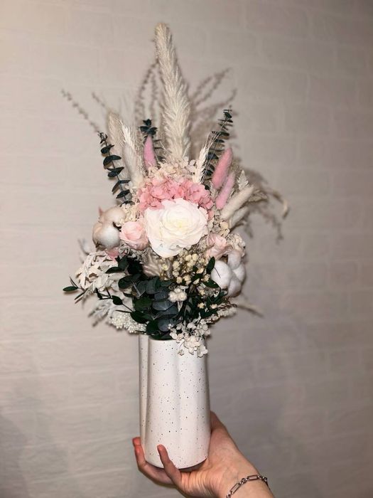 живые невянущие цветы