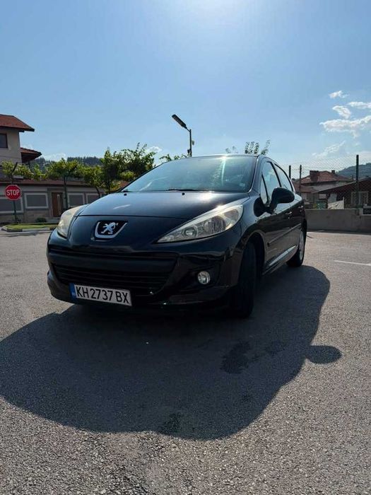 Продавам Peugeot 207, 2010 г.