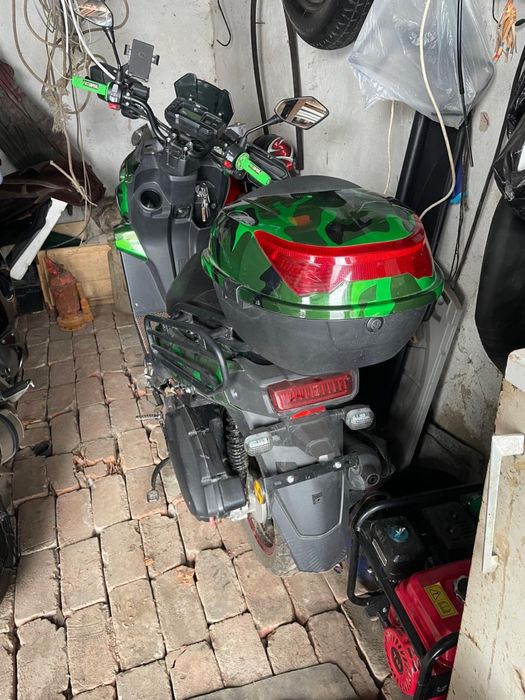 Продам скутер танк