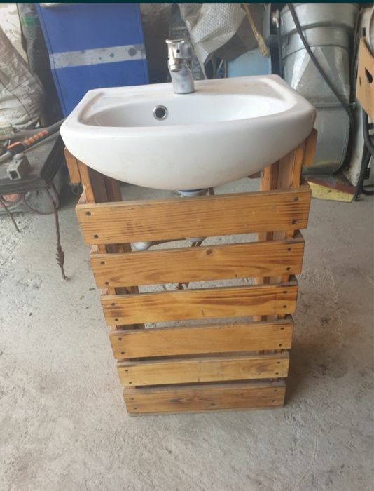 Продам оборудование для столовой и кафе