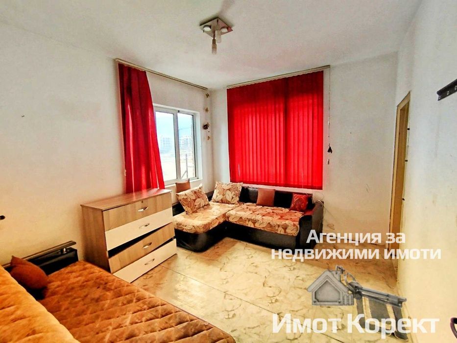 Имот Корект продава Етаж от къща, боксониера, гараж зона болницата