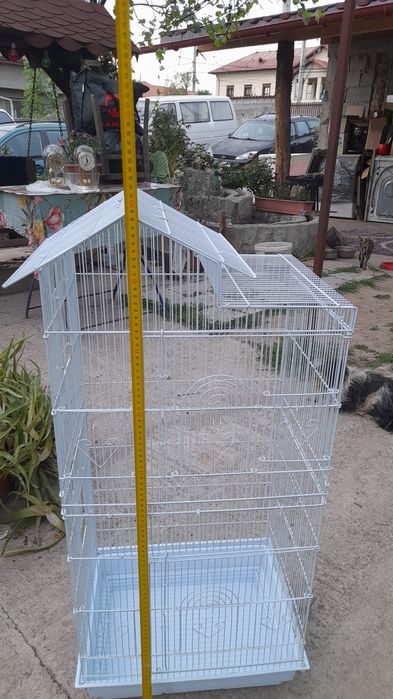 Volieră pentru papagali