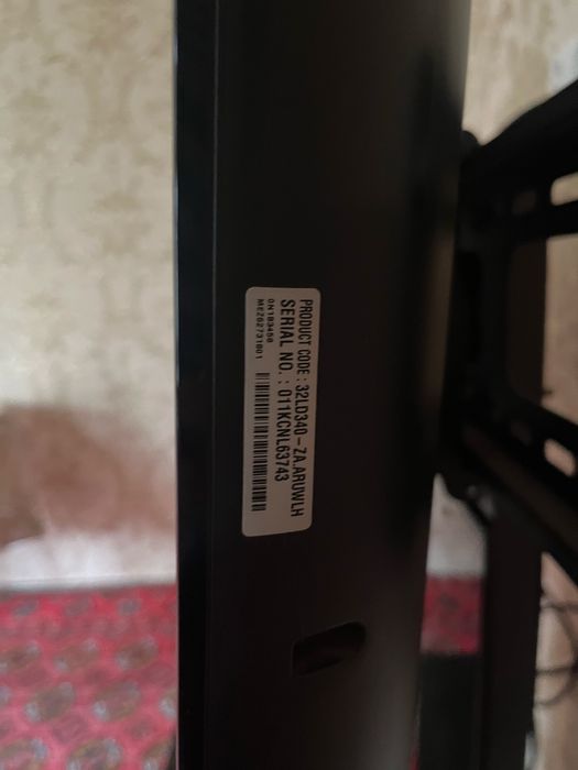 Lg 32 televizor + Mebeli bn sotiladi