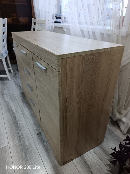 Продам комод, в хорошем состоянии.