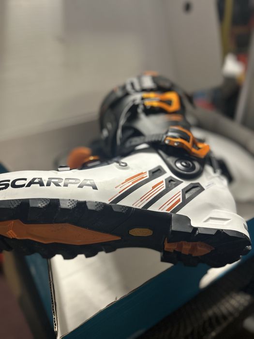 Clapari tura Scarpa Maestrale de vanzare