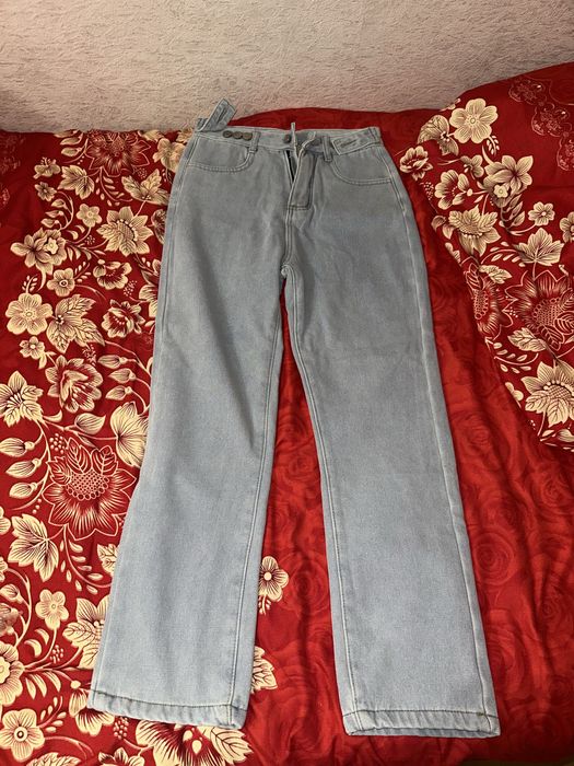 Продам 2 джинсы за 7 тыс