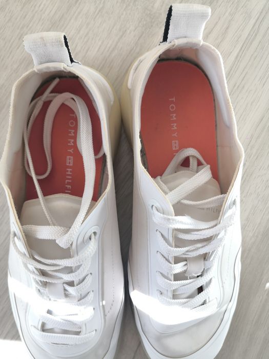 Обувки Tommy Hilfiger