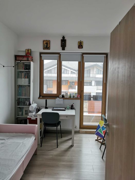 Apartament Damaroaia 4 camere decomandat, 2 bai, 2020