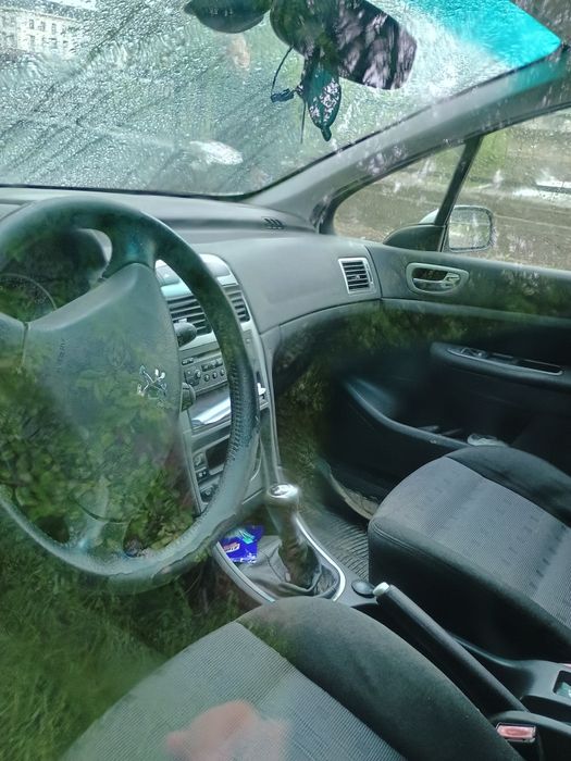Автомобил Пежо 307 sw