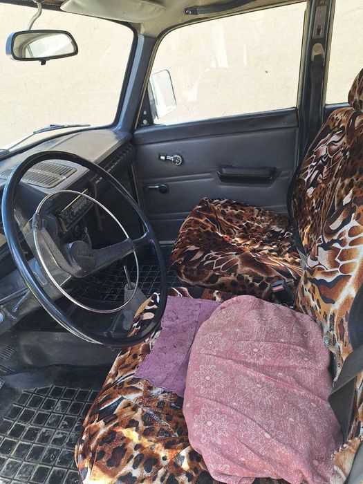 Срочно! Moskvich 412 . s precepom.1990г. в хорошем состоянии на бензе