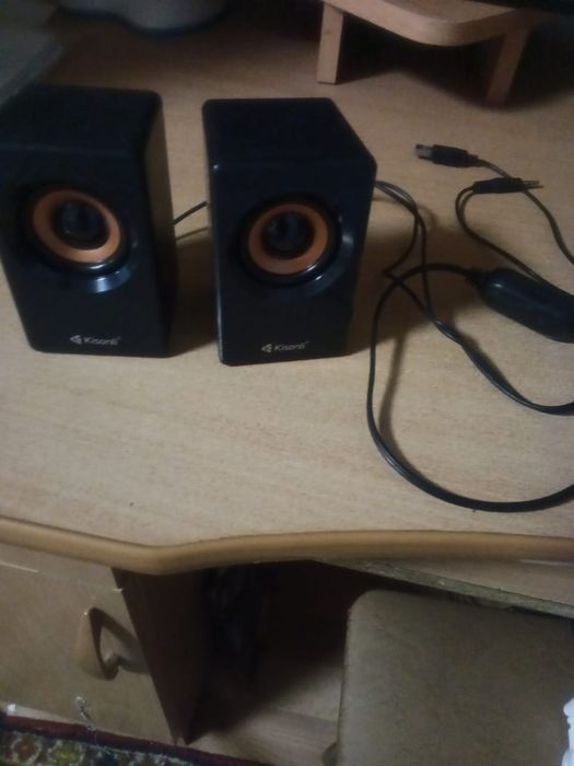 Продам две колонки б у