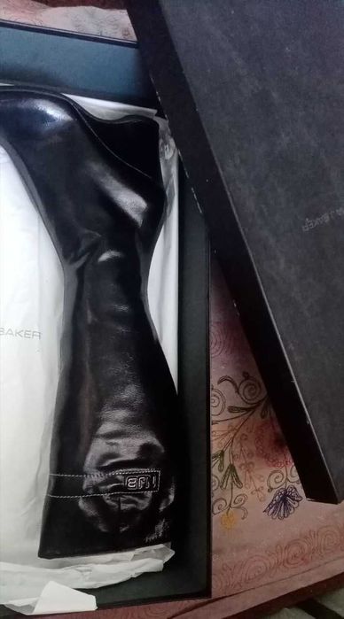 Фирменные итальянские  сапоги Norma J Baker, почти новые.