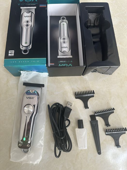 Машинка для стрижки аккумуляторная новый состояный