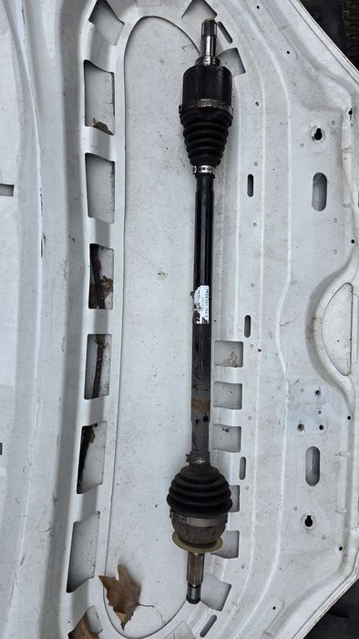 Полуоски лява или дясна комплект с карета за VW UP SKODA City Go SEAT me