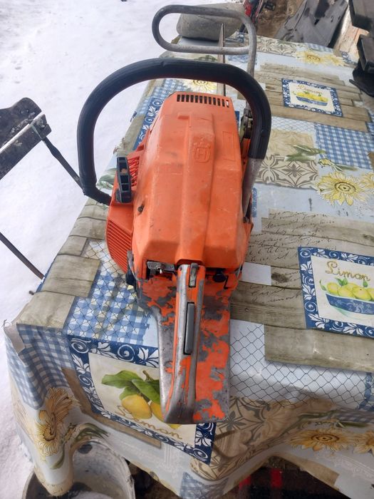 Vând drujba husqvarna 266 XP